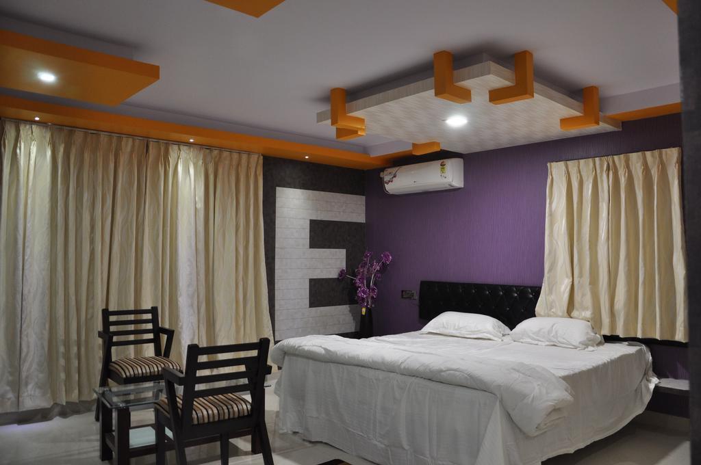 Hotel Av Comforts 벵갈루루 객실 사진