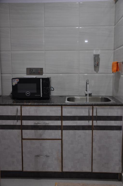 Hotel Av Comforts 벵갈루루 객실 사진